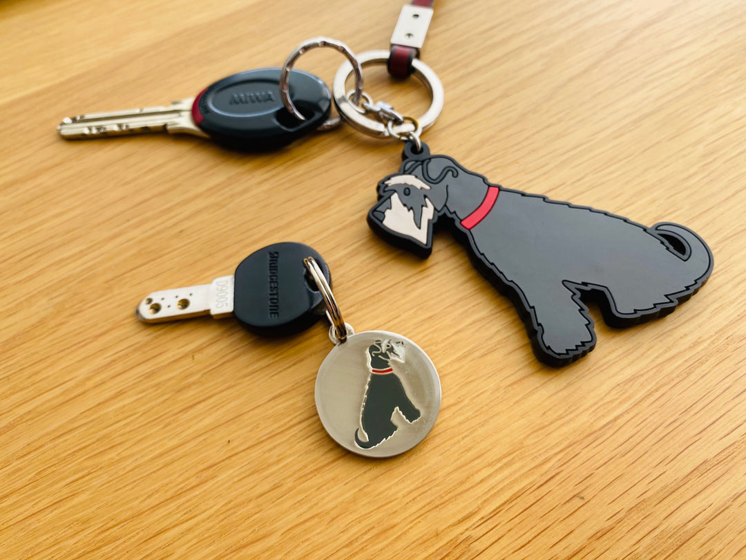 犬モチーフ キークリップ 本革 キーホルダー 犬 キーチャーム 革 牛革 レザー 柴犬 イヌ