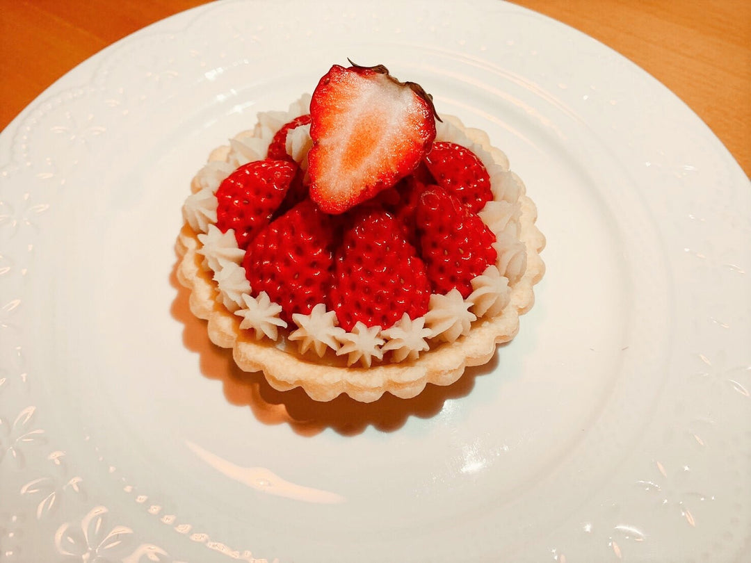 いちごのタルトケーキセット（犬用＋人用）｜ドッグアパレルのINUTO